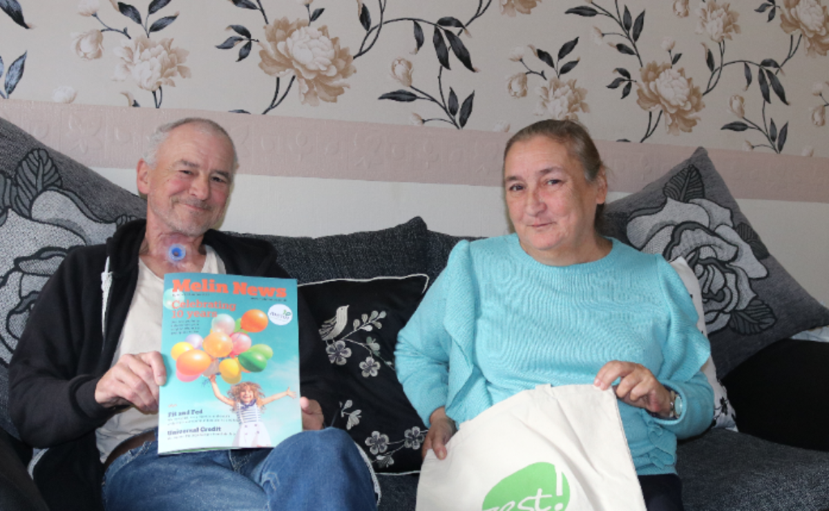Mae ychydig o help yn gwneud gwahaniaeth mawr