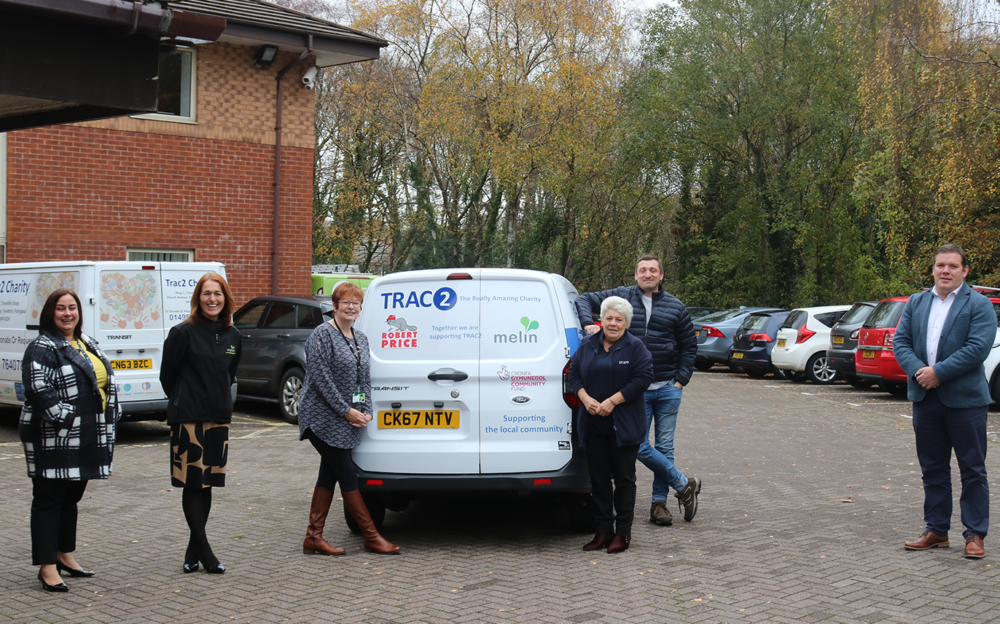 Staff from Melin met with Trac2 with the new van